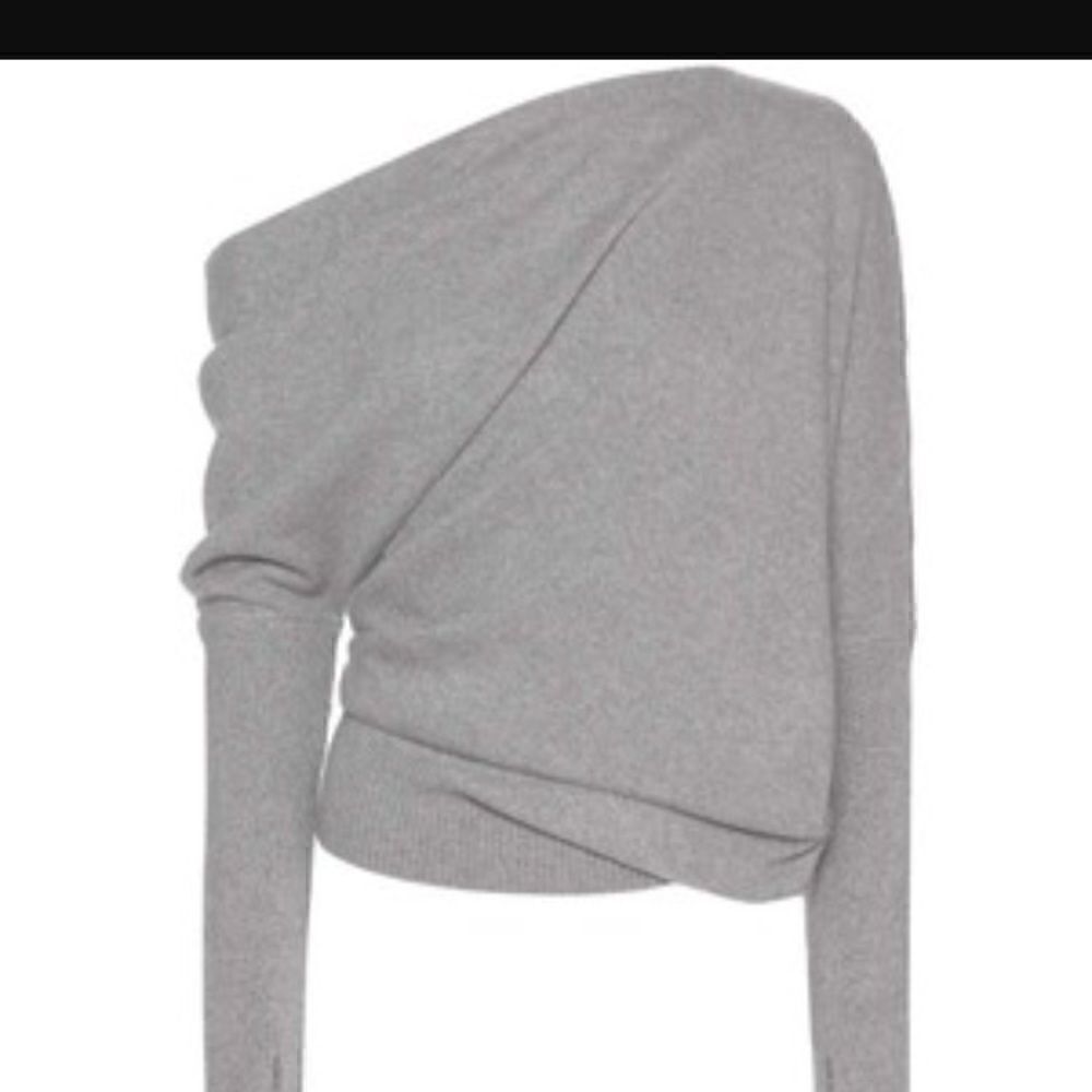 VPL asymmetrical cream sweater. #4